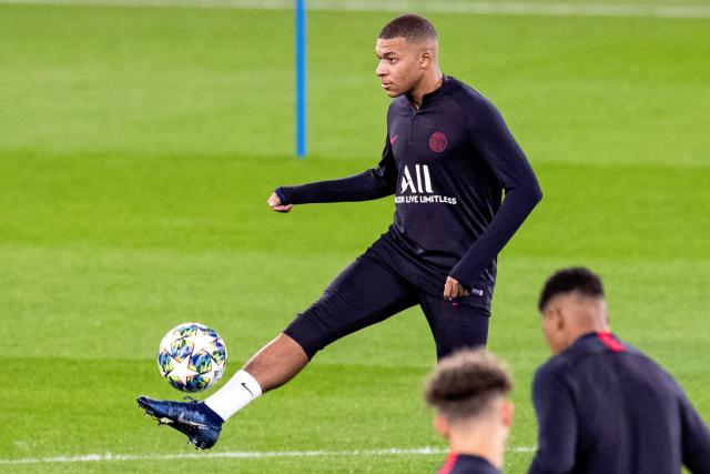 方硕21+8曾凡博20分 北京大胜四川开季三连胜