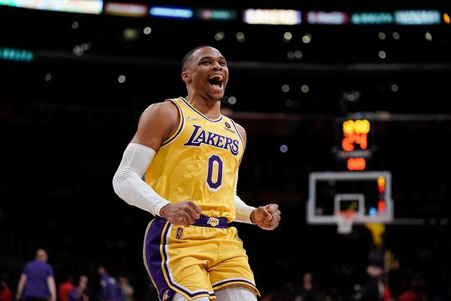 难绷！中国男篮出现23次失误 全队只有9次助攻