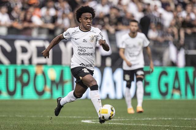 C罗两传一射收获国家队第132场胜利 历史第一人